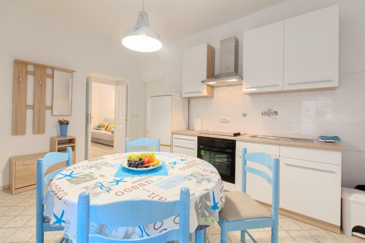 Apartments Rauch Pula Ngoại thất bức ảnh