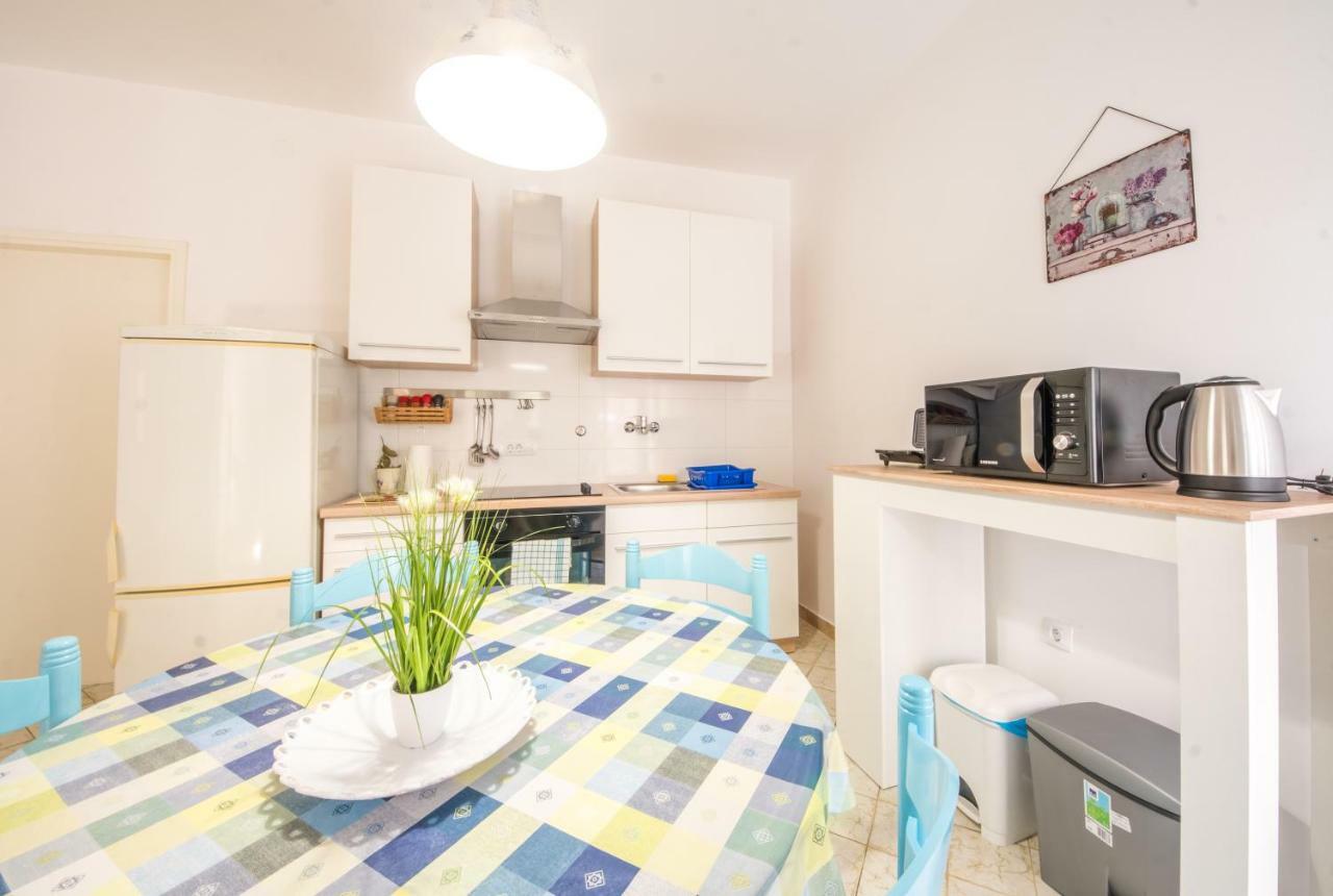 Apartments Rauch Pula Ngoại thất bức ảnh